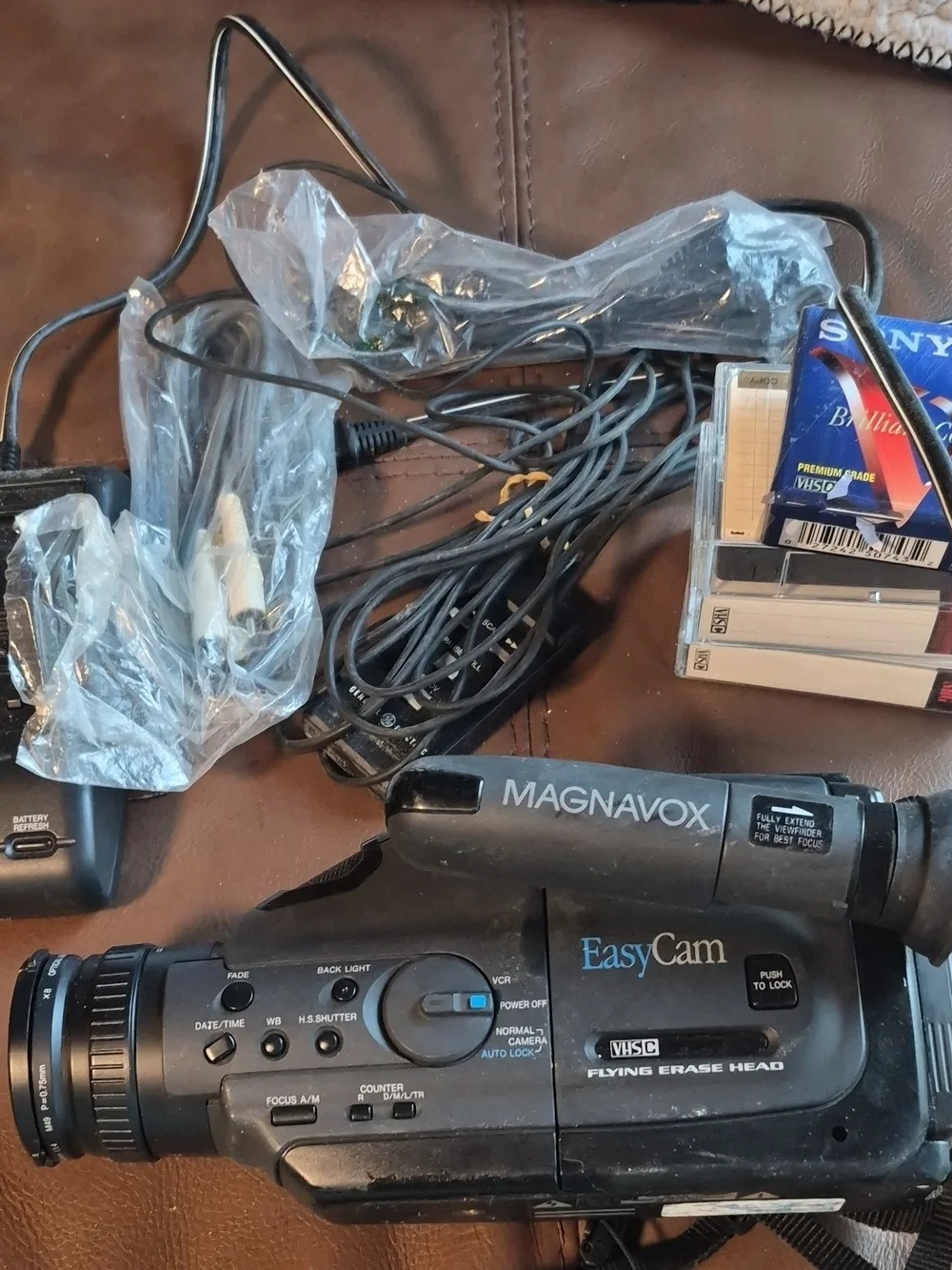EasyCam Vintage VHS-C Camcorder in Black Untested